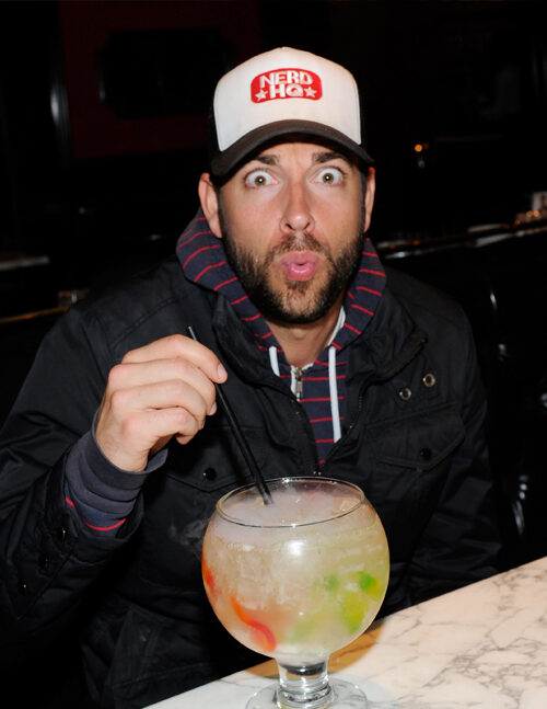 Zachary Levi Image